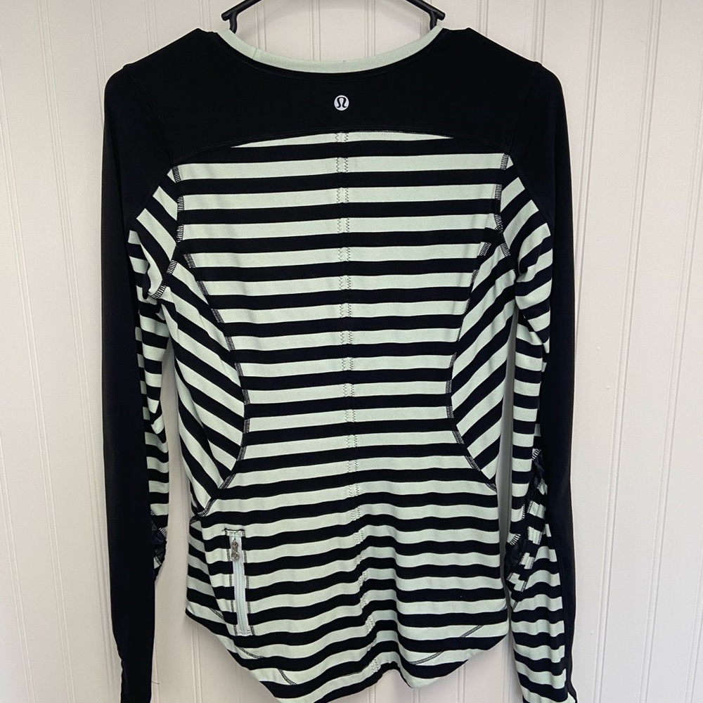 Lululemon running shirt GUC